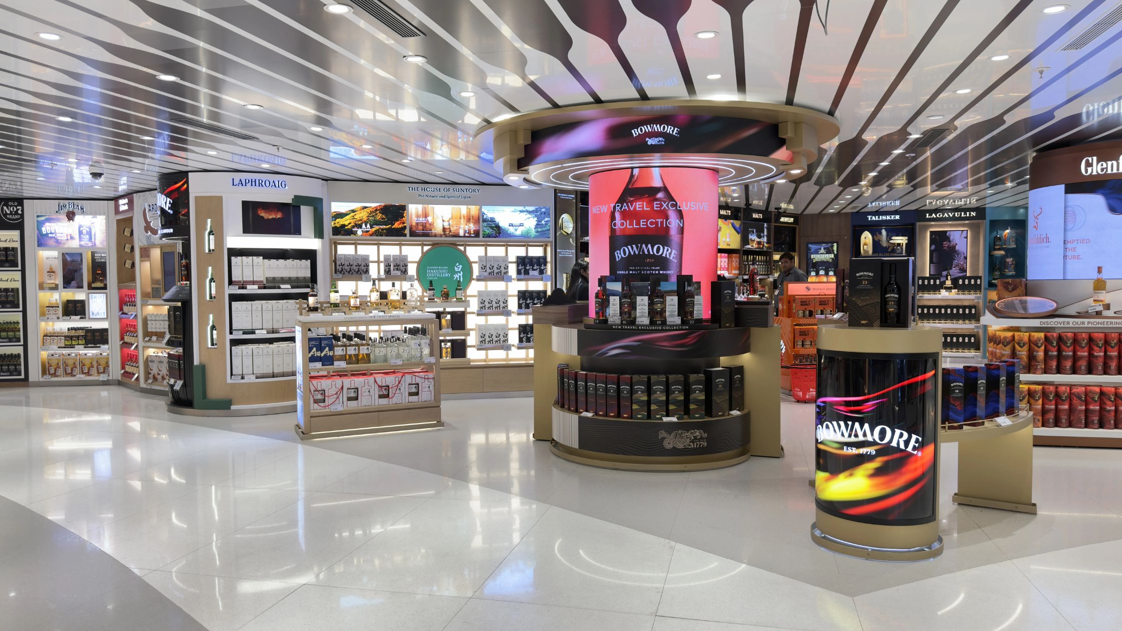7 Best Airports in the World for Cheap Duty-Free Spirits